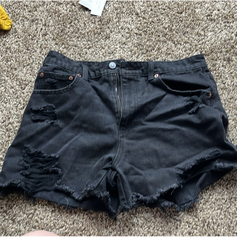 black no boundaries shorts size 11